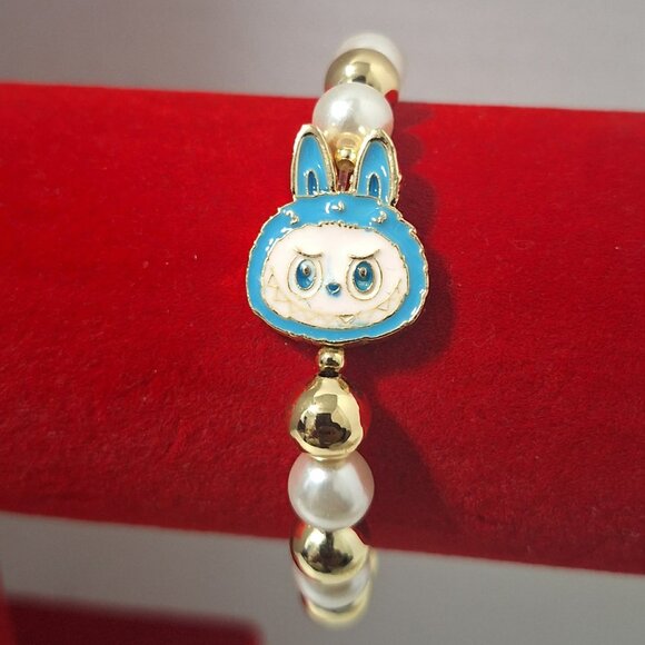 Jewelry - Beaded Labubu Gold And Pearl Bracelet
